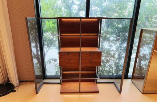 Aluminum Glass Aviation Cabinet