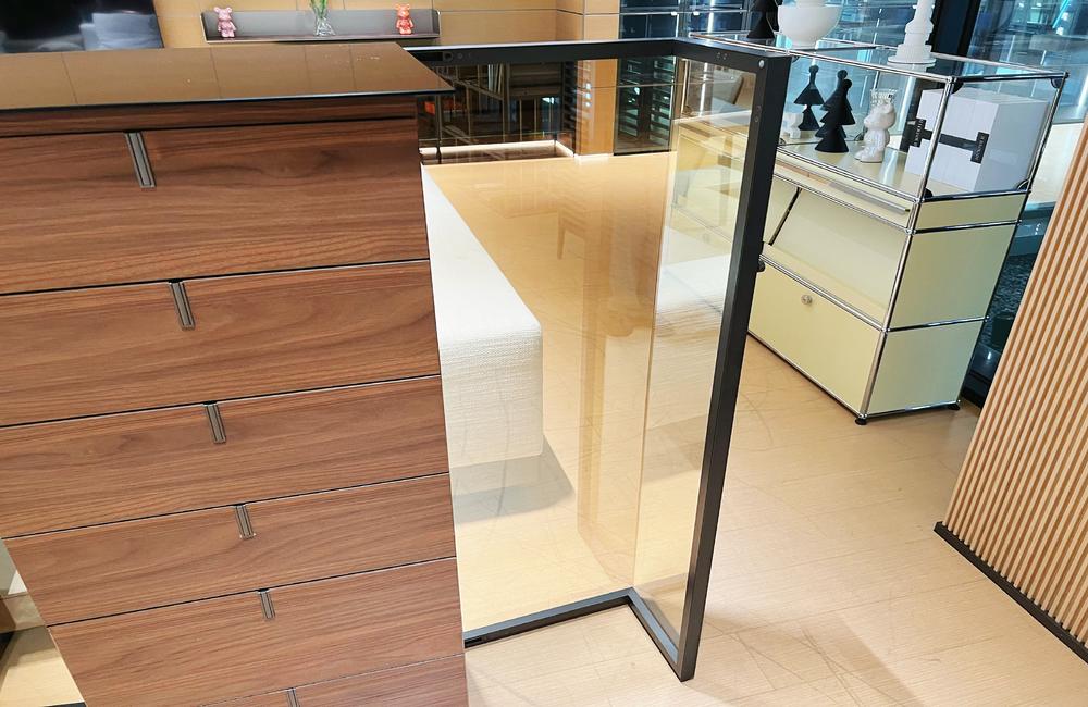 Seven-Compartment Aluminum Glass Drawer Cabinet