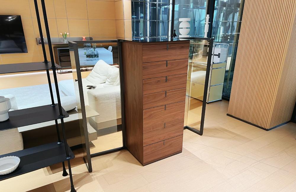 Seven-Compartment Aluminum Glass Drawer Cabinet